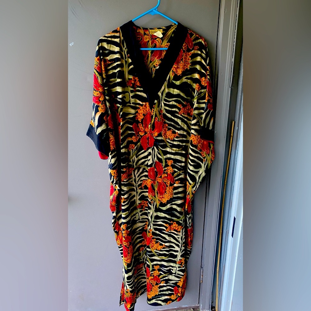 VINTAGE Natori Kaftan Dress Long Maxi Black Gold Tribal Floral